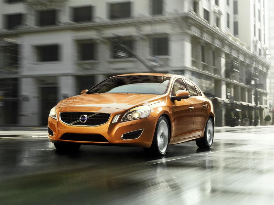  Volvo S60 2010 года  (фото 56 из 226)